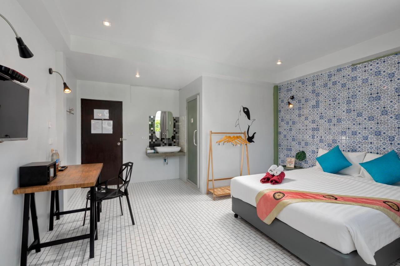 Hip Hostel - Sha Plus Patong Екстериор снимка