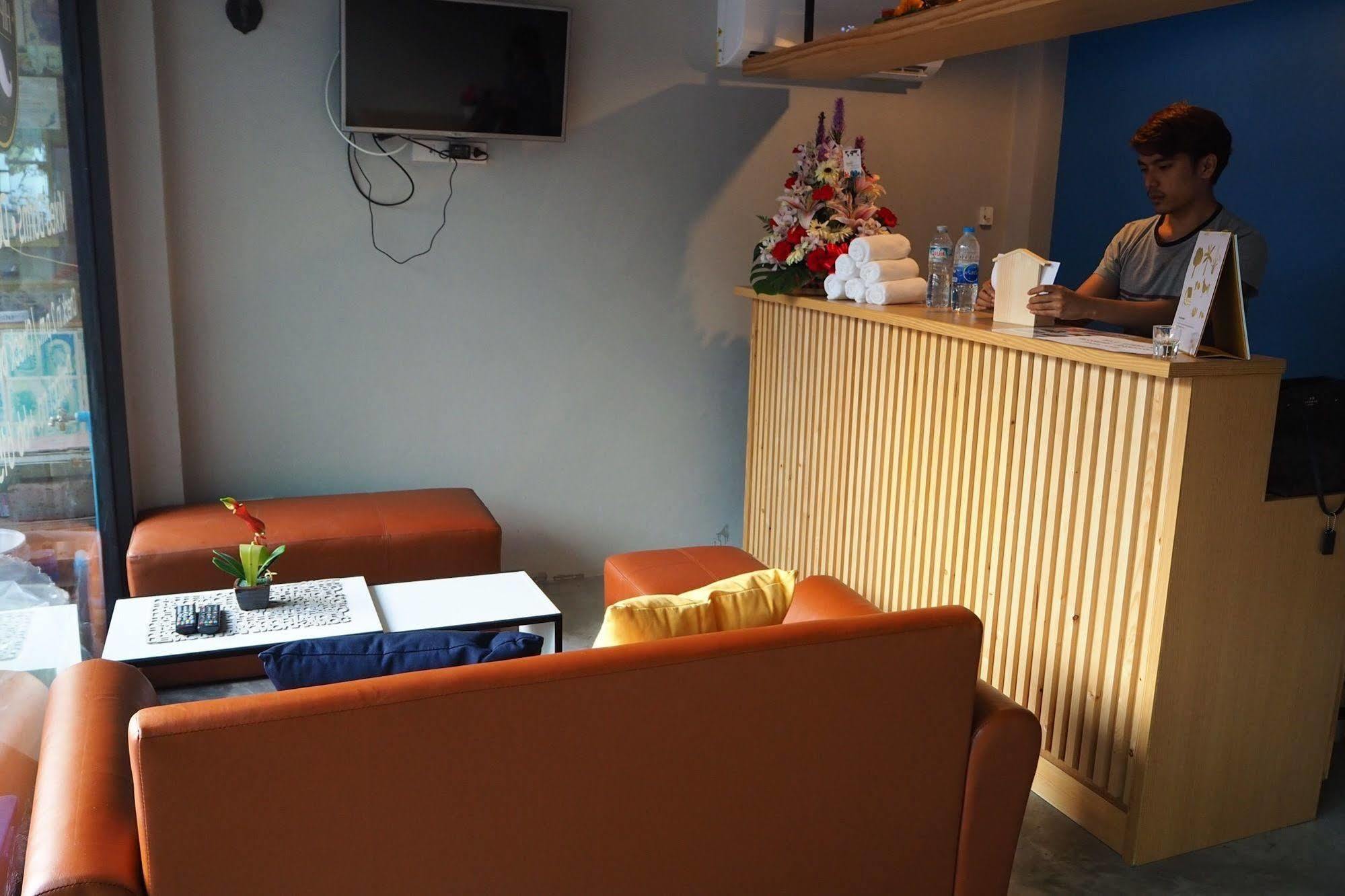 Hip Hostel - Sha Plus Patong Екстериор снимка