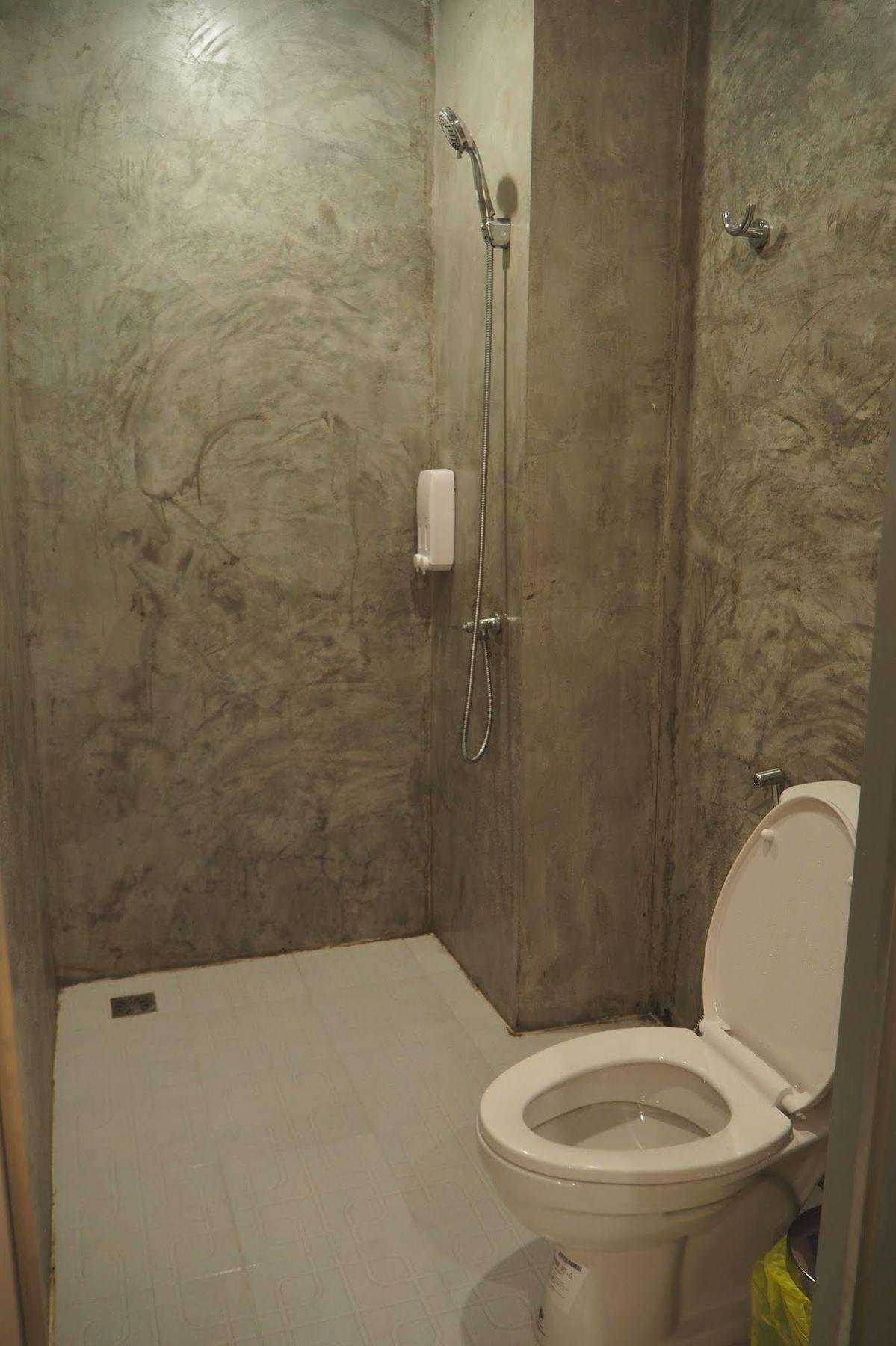 Hip Hostel - Sha Plus Patong Екстериор снимка