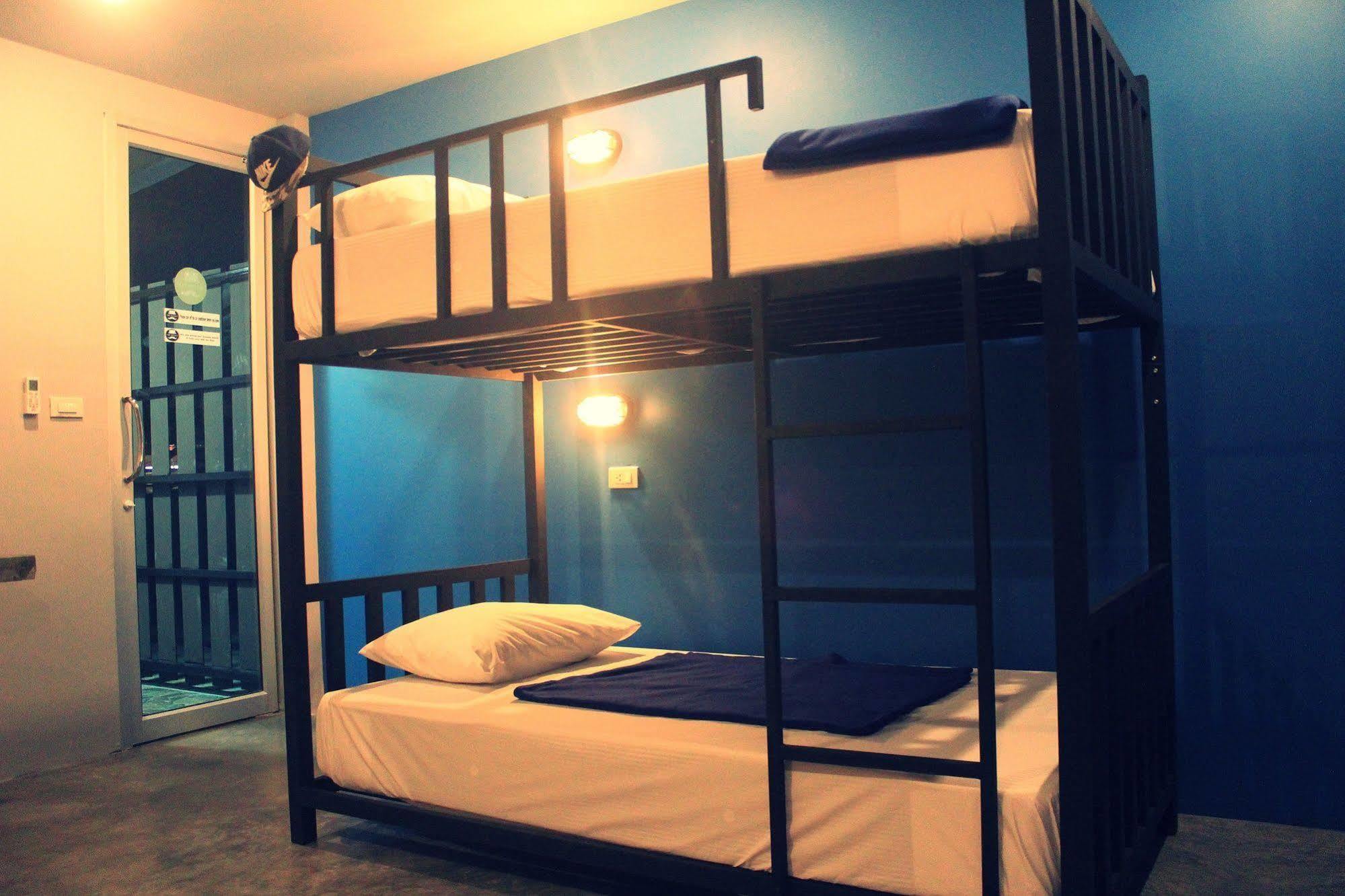 Hip Hostel - Sha Plus Patong Екстериор снимка